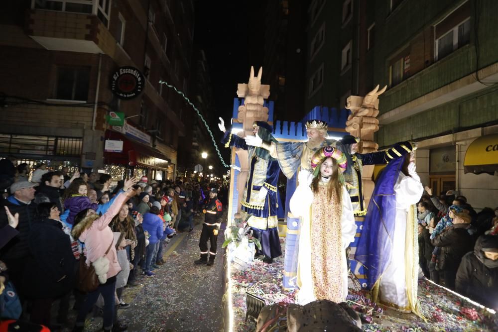 Cabalgata de Reyes 2019 en Gijón