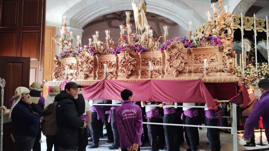 Salida de la procesión del Encuentro en Badajoz