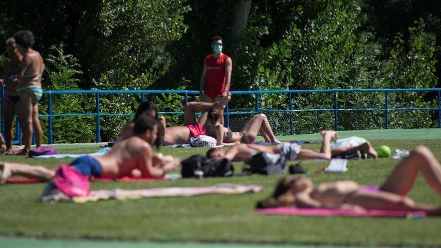 Los vecinos de Gata dicen &#039;no&#039; a la apertura de su piscina municipal