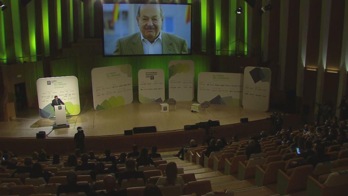 Carlos Slim durante su participación por videoconferencia esta mañana en el congreso de directivos CEDE