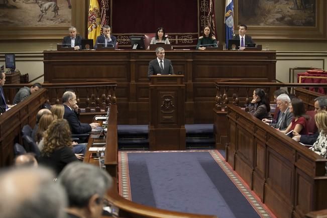 19/01/2017.CANARIAS.Pleno del Parlamento de Canarias..Fotos: Carsten W. Lauritsen