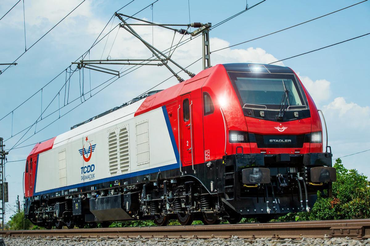 Locomotora EURO4001 diseñada  y construida para TCDD Taşımacılık en la planta valenciana.