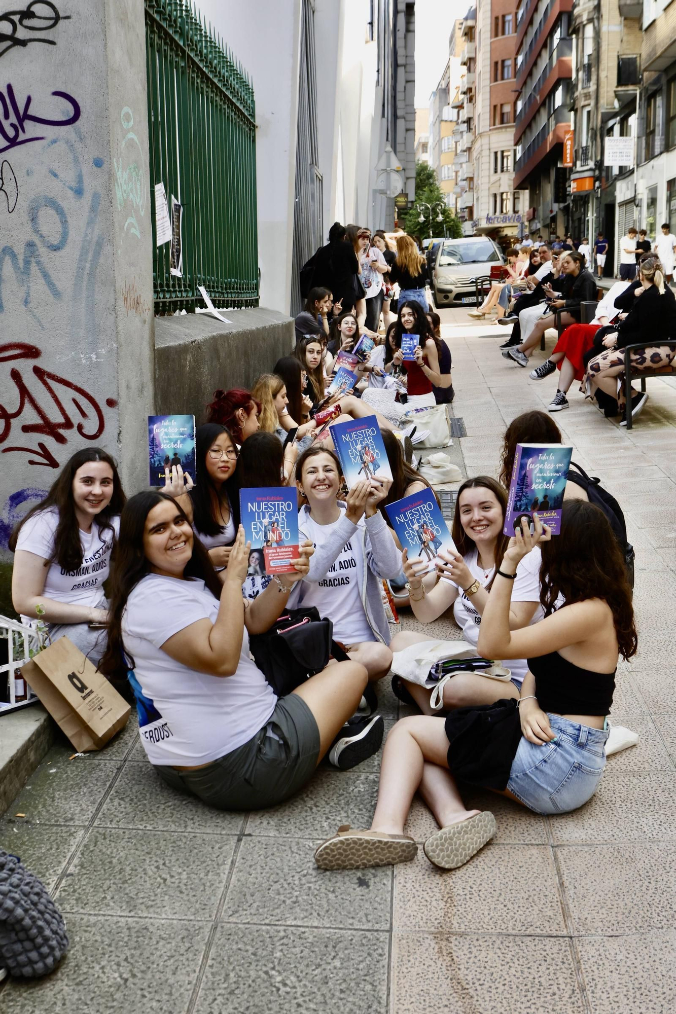 El inicio de la Feria del Libro de Gijón, en imágenes