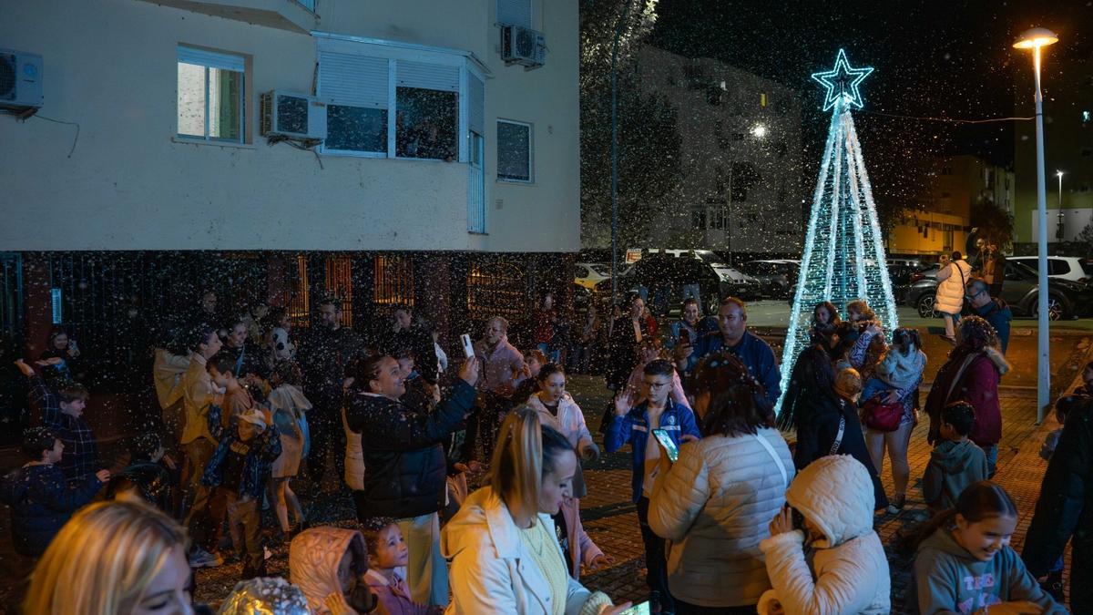 Nueva Ciudad se ilumina por Navidad.