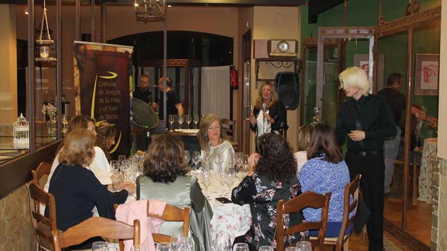 Cata de vino para mujeres en Baena