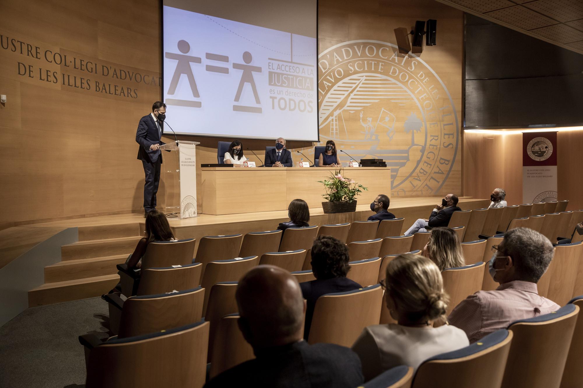 Cálido homenaje a la figura del abogado de oficio en Baleares