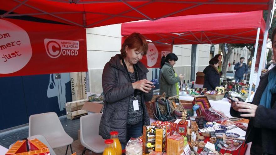 El Comercio Justo enamora en la calle