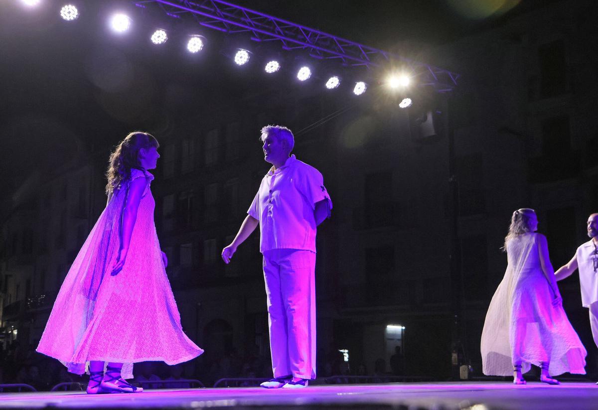 Les millors fotos de El Cor en Dansa 40 anys a la Festa Major de Manresa