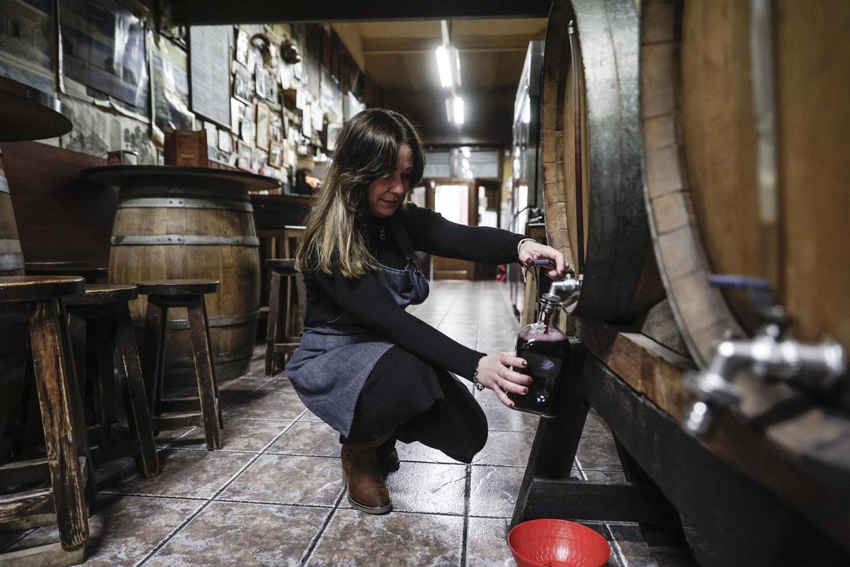 Griselda López en la bodega Cal Pep en marzo del 2023.