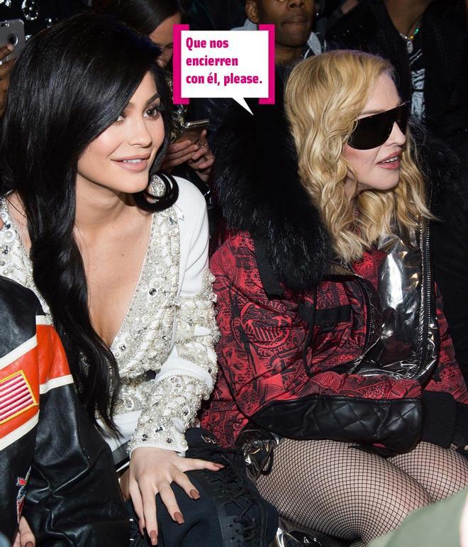 Madonna y Kylie Jenner muy atentas al desfile de Phillip Plein
