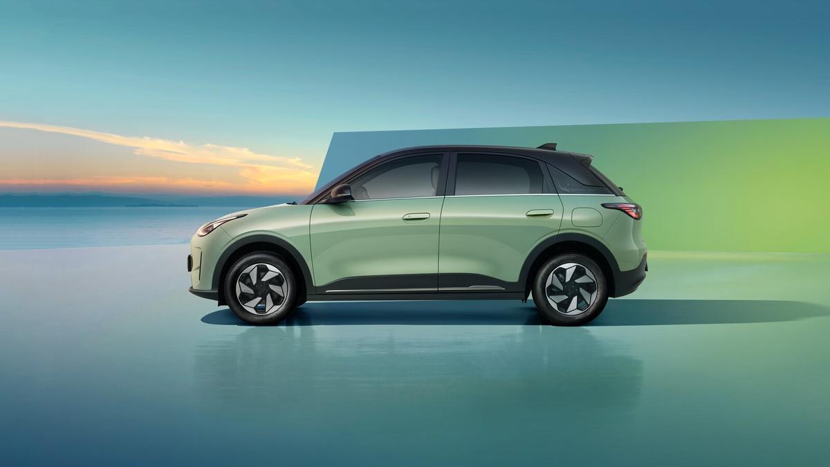 Perfil del Geely E2