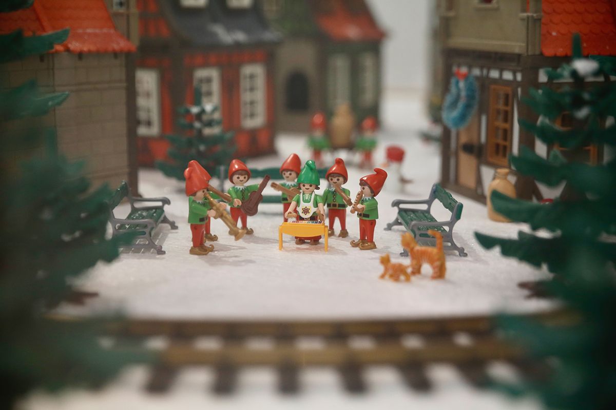 El Jardín Botánico celebra la Navidad con un belén de Playmobil