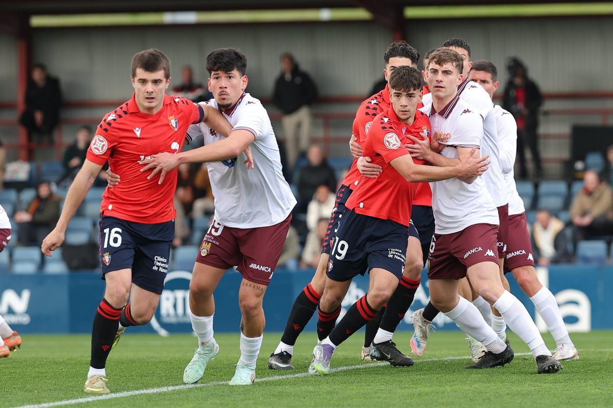 Un lance del encuentro de este sábado en Pamplona