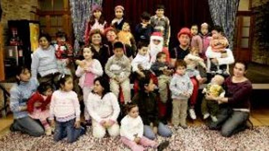 Papá Noel solidario con la Casa de Perú