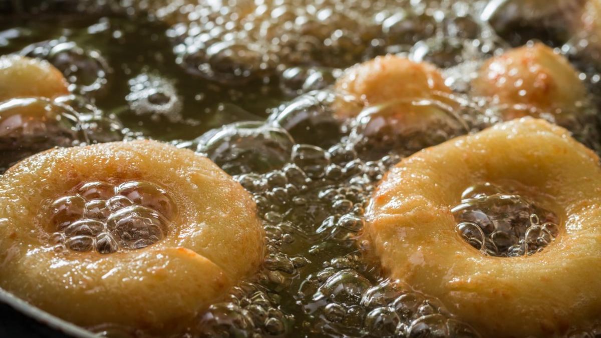 No reutilices aceite de freír: estos son los riesgos para la salud que señala la ciencia.