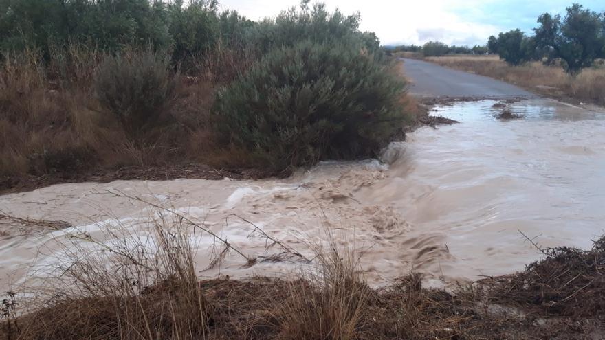 El tiempo en Alicante vuelve a traer lluvias intensas con aparato eléctrico y granizo