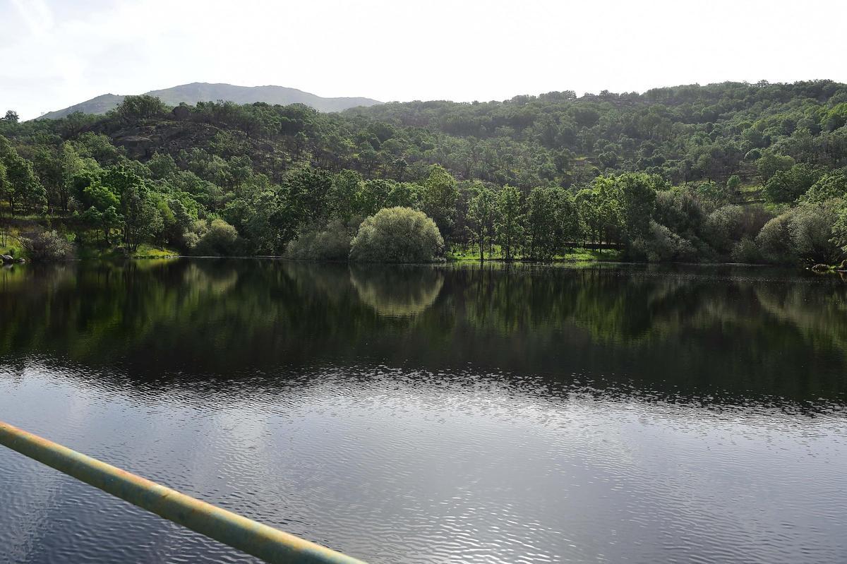 Fotogalería | Imágenes de la presa que abastece a Villar y Oliva de Plasencia