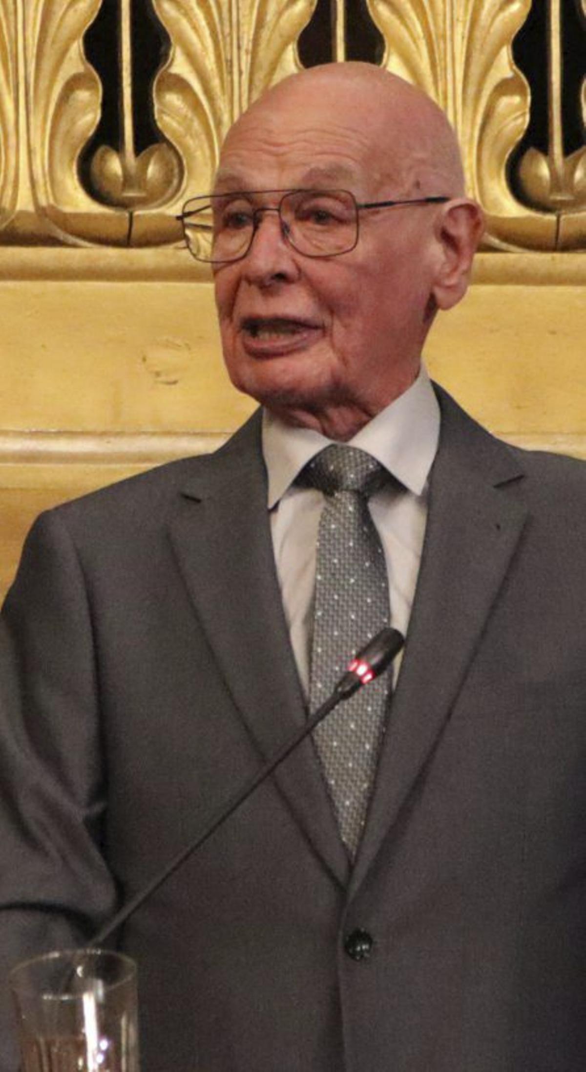 Rabell s’acomiada com a regidor: "Me’n vaig a lluitar per viure"