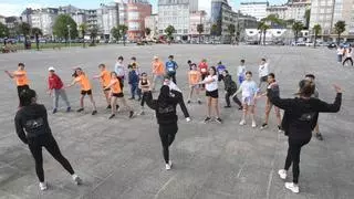 Los escolares de Sada sacan el deporte a la calle