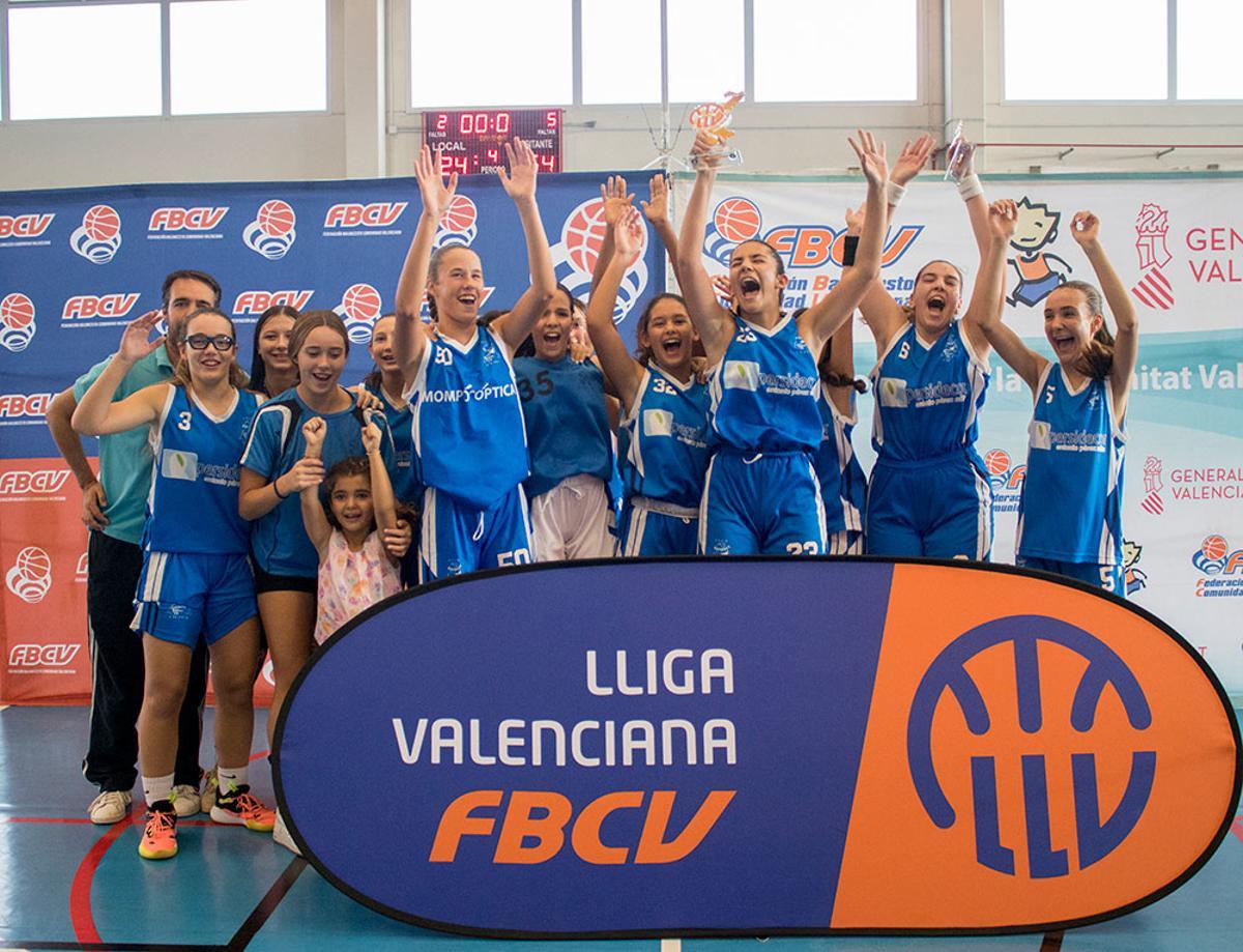 Campeón Cadete Femenino:  CB Oliva Persidecor.