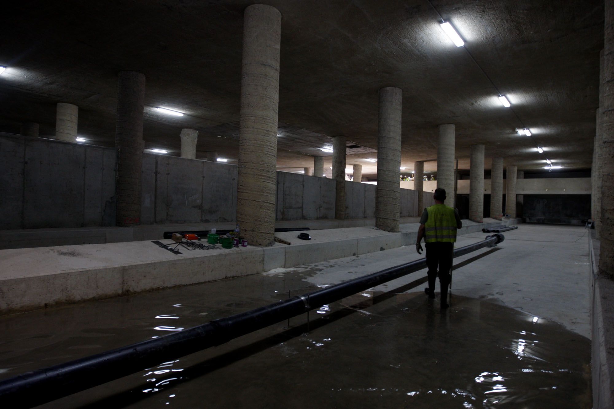 Entramos en el tanque de tormentas que evita inundaciones en el Cabanyal