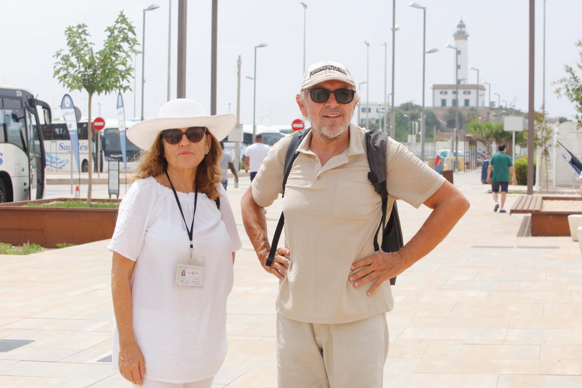 Galería de imágenes de la llegada de turistas a la nueva estación marítima de Botafoch