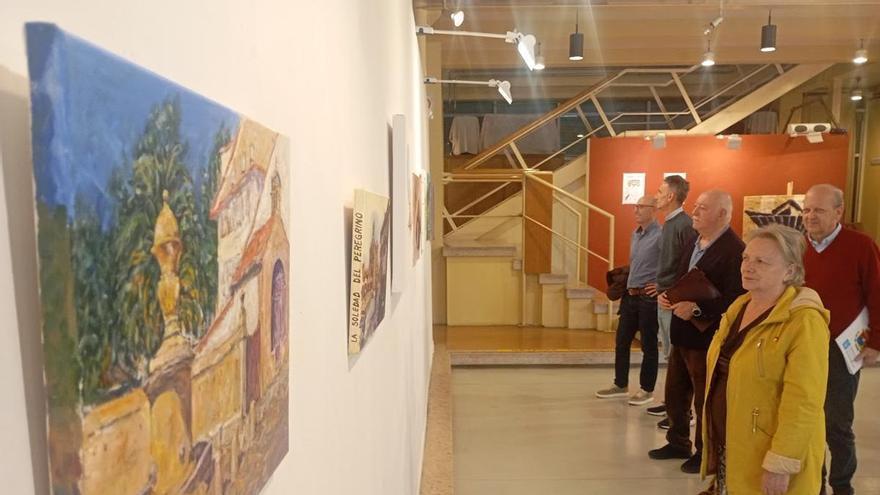 Doce obras artísticas reflejan la esencia del Camino en la Escuela de Artes y Oficios de Avilés