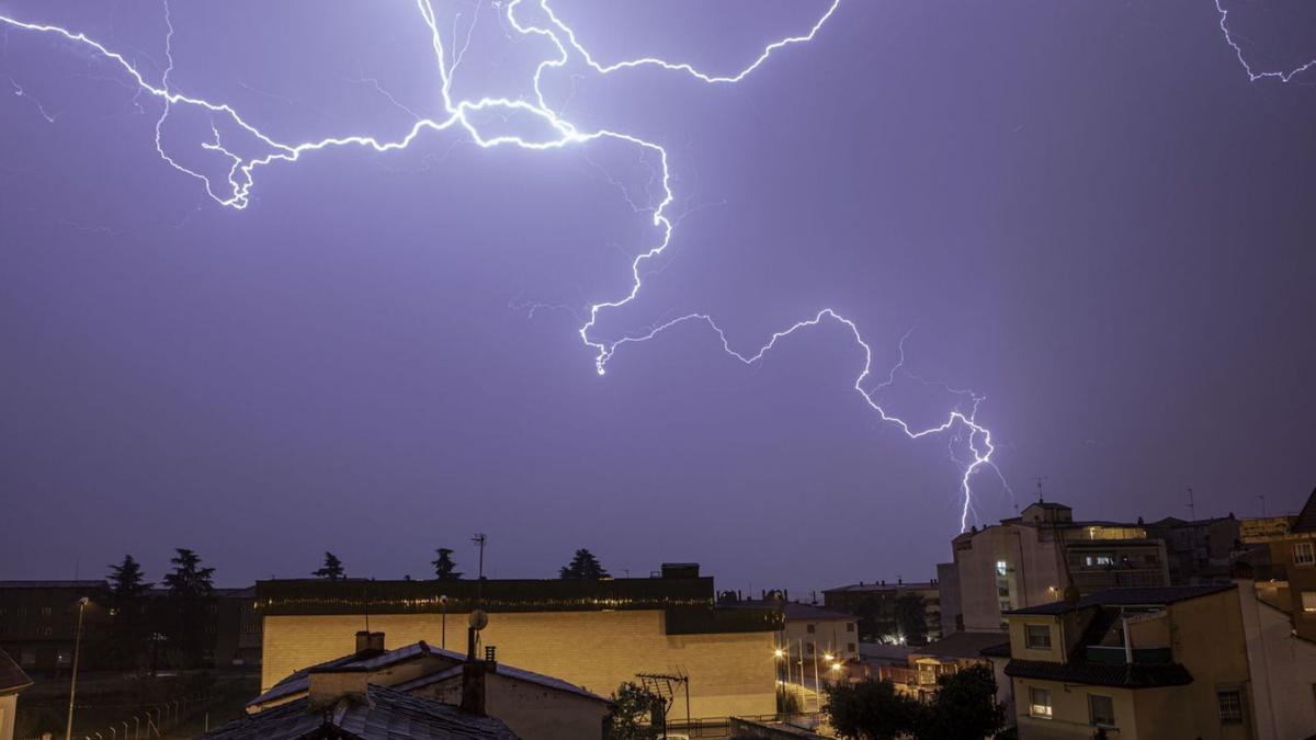 Noche de tormenta en Zamora. | Emilio Fraile