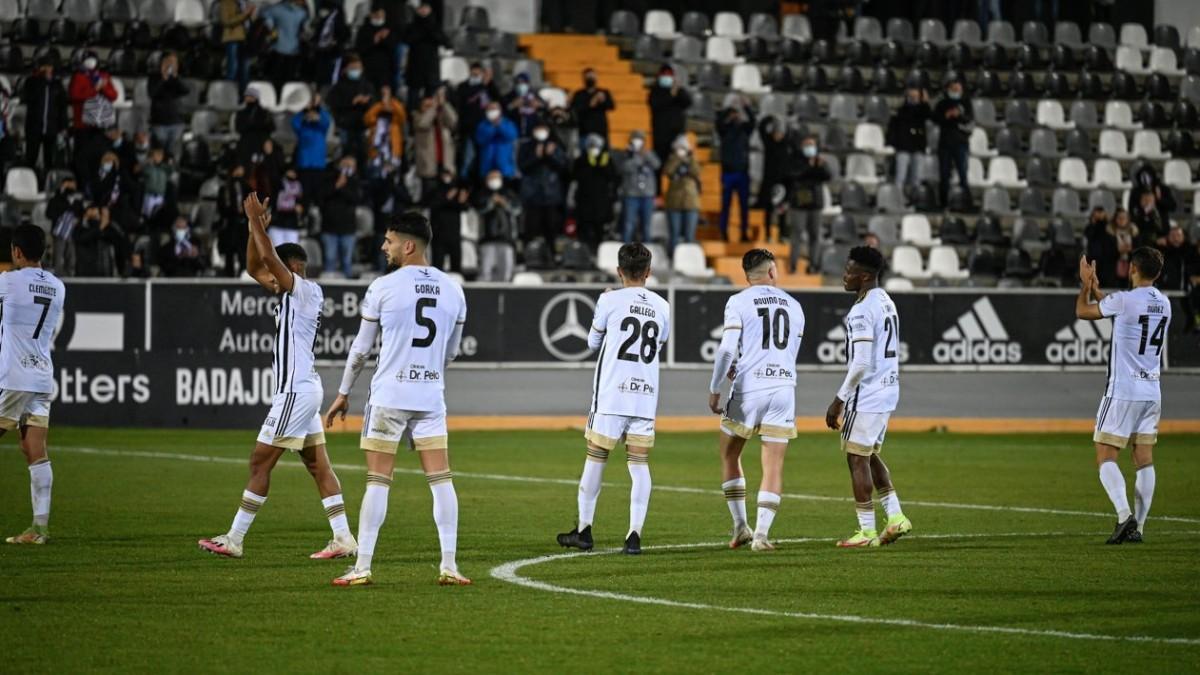 Imagen de los jugadores del Badajoz durante un encuentro
