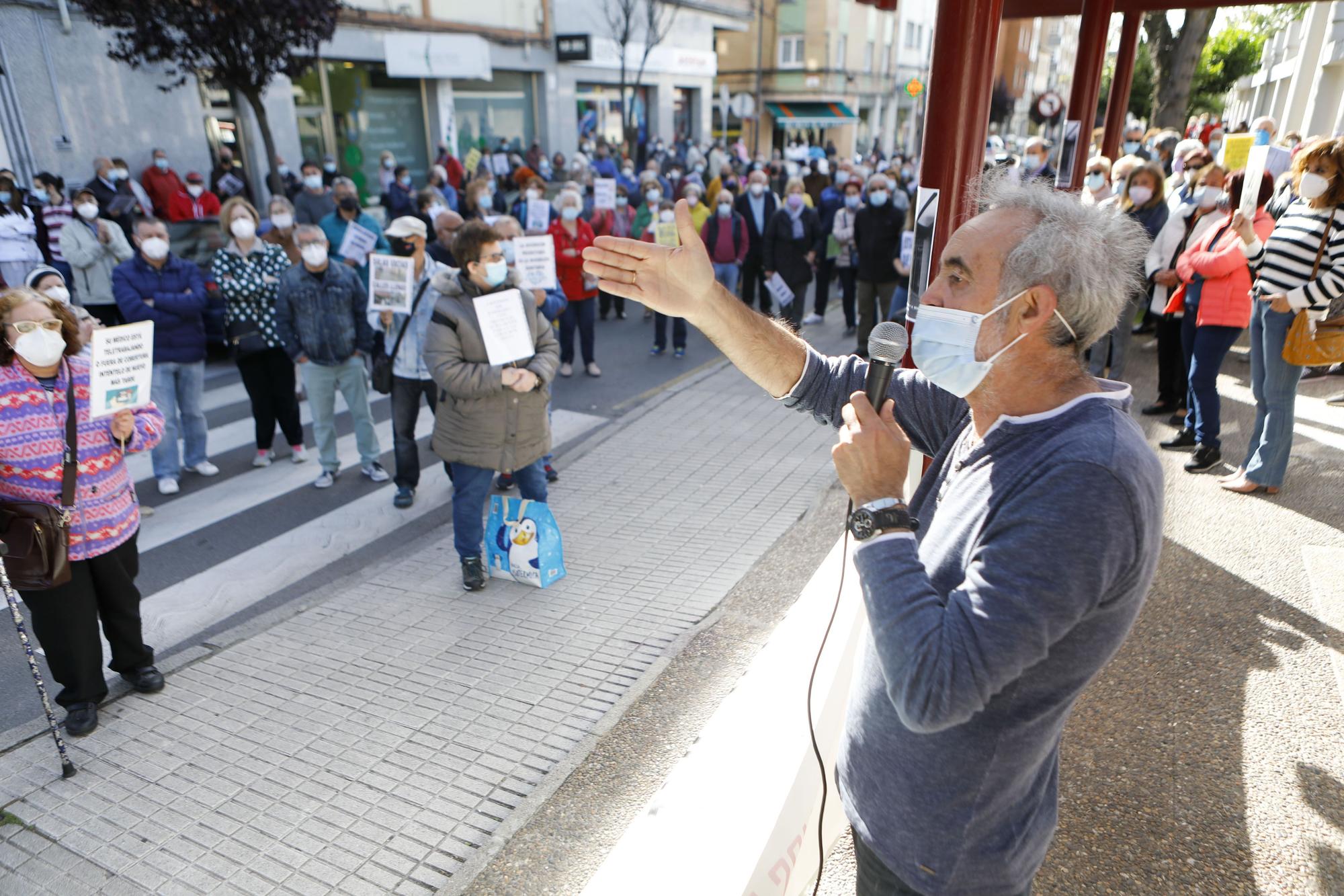 Clamor en el centro de salud de Perchera por la atenci�n m�dica presencial (6).jpg