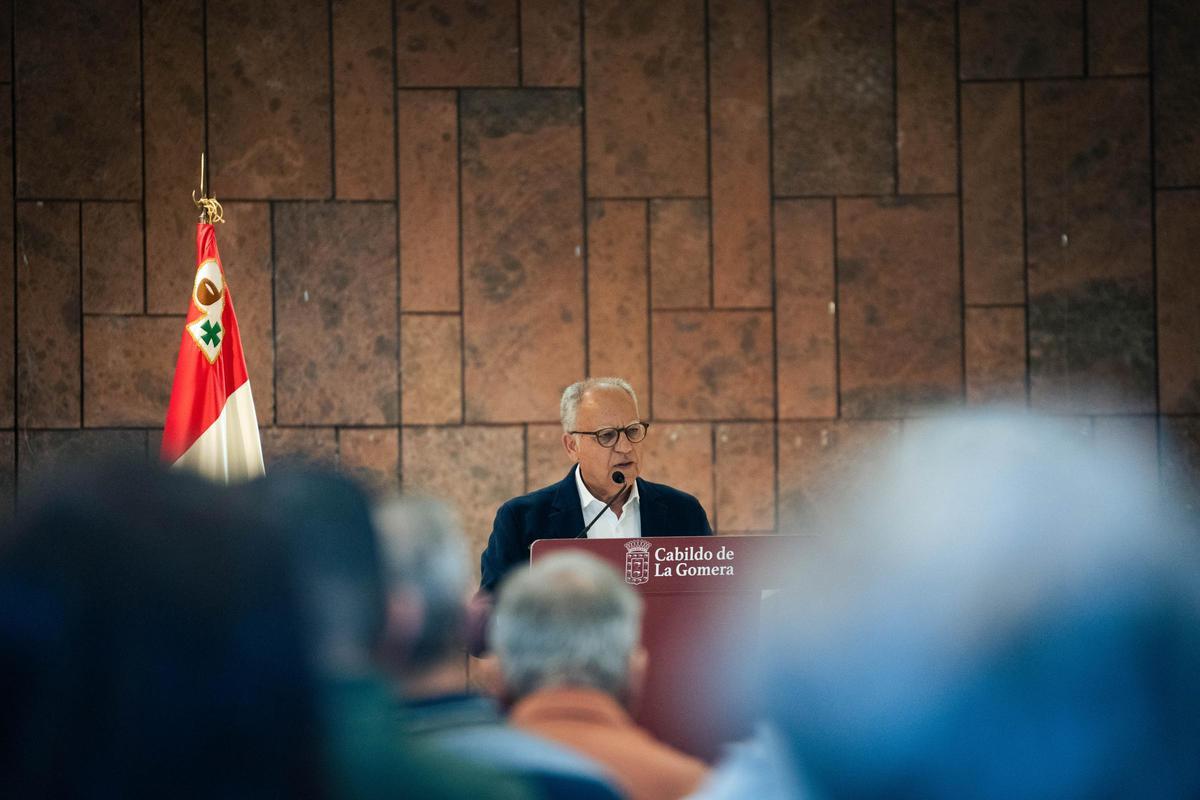 Imagen de archivo del presidente Casimiro Curbelo, durante un discurso.