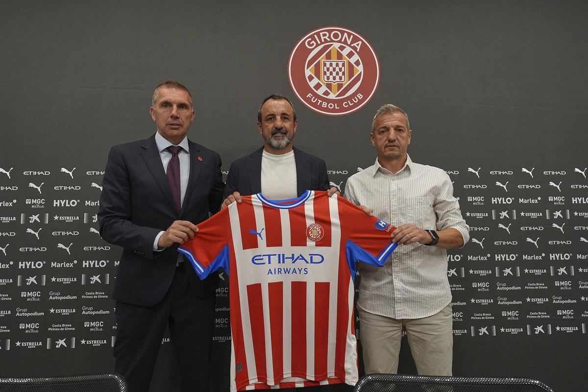 Les imatges de la presentació de Quique Álvarez Les imatges de la presentació de Quique Álvarez