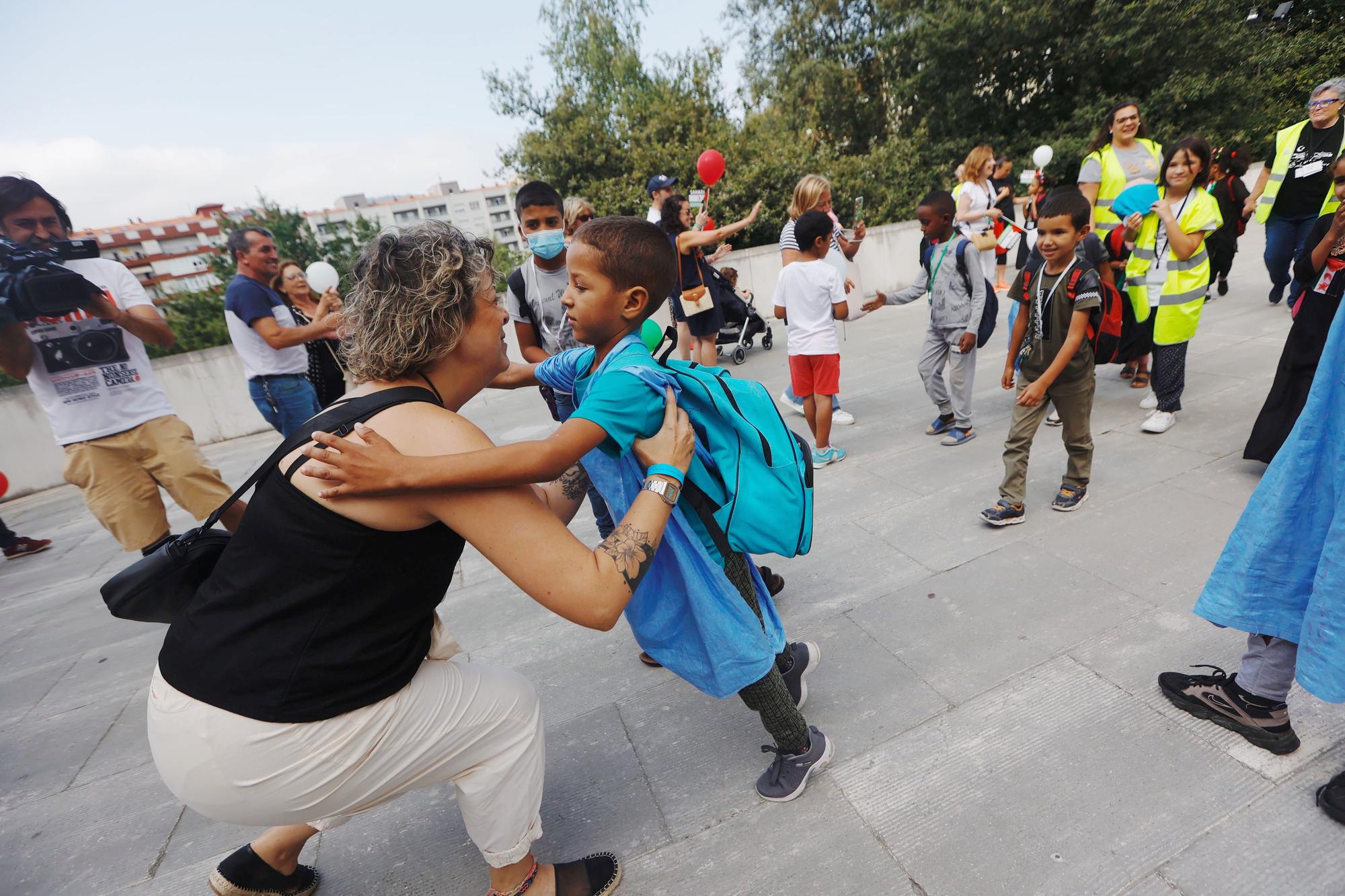 En Imágenes: La llegada de los niños saharauis vuelven a Asturias entre "emoción y nervios"