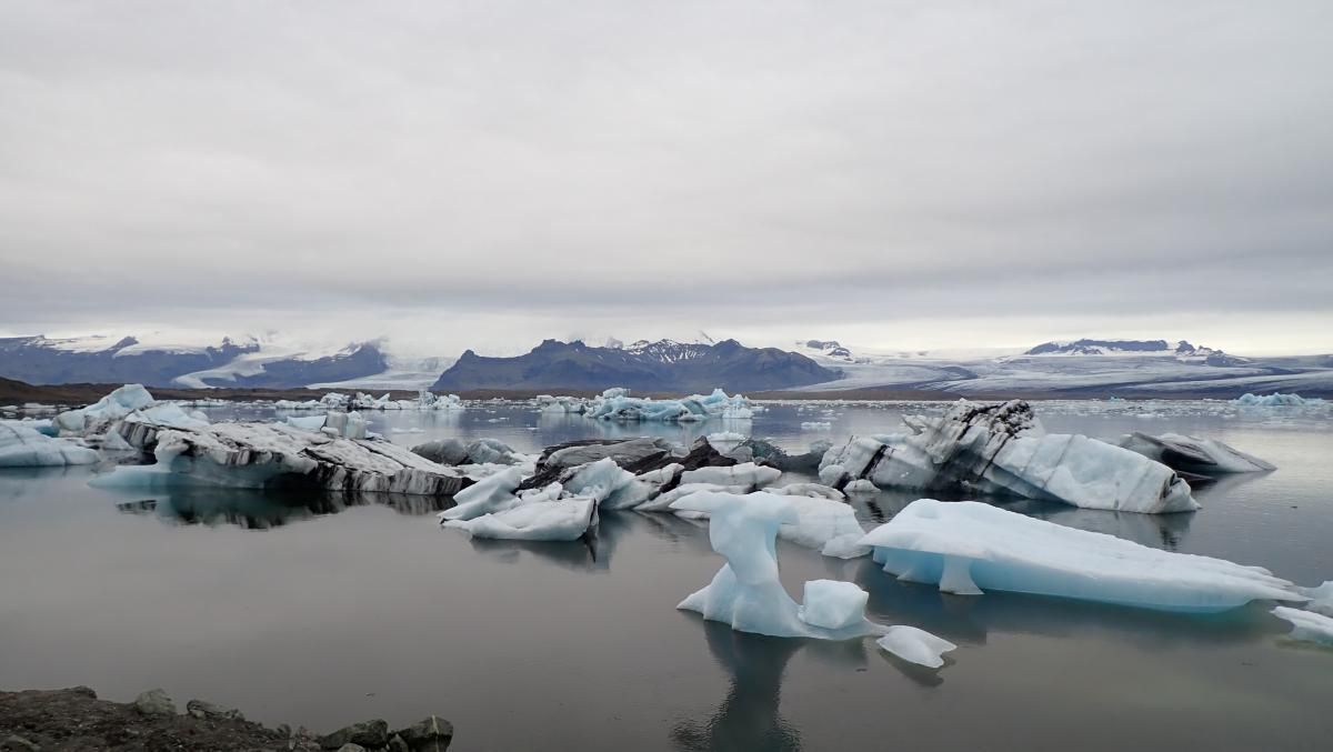 La aventura de Paco Acedo entre volcanes en Islandia