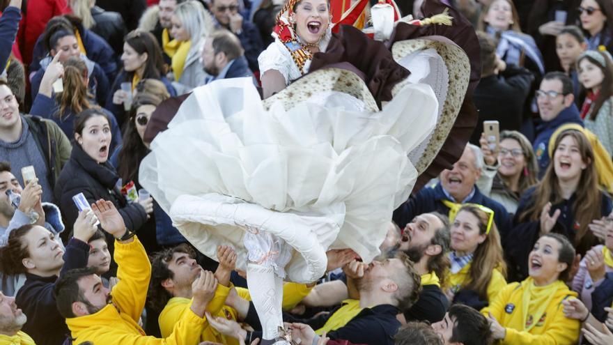 Falleras (y falleros) voladores. La otra cara de la Crida (2016-2020)