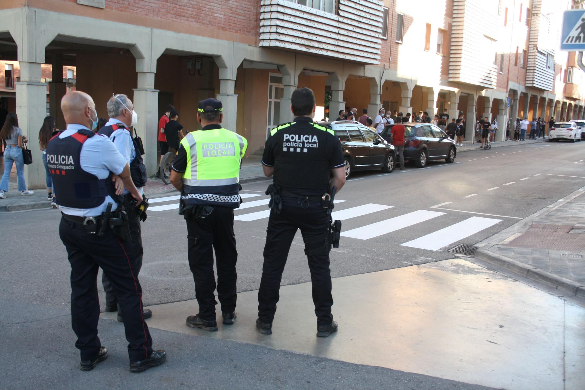 Segon dia de protesta tensa de veïns de Santpedor contra tres okupes