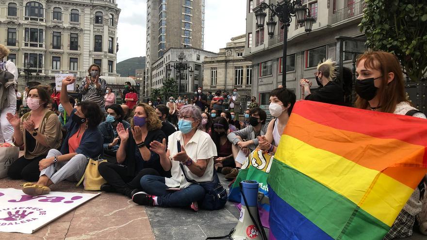 Oviedo y Gijón salen a la calle para pedir justicia por el asesinato de ...