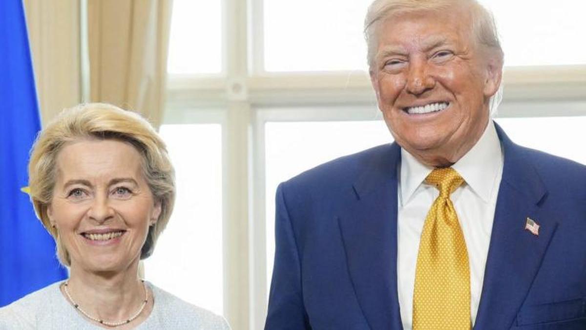 Ursula von der Leyen i Donald Trump, el 27 de juliol del 2025. | FRED GUERDIN / COMISSIÓ EUROPEA / EFE