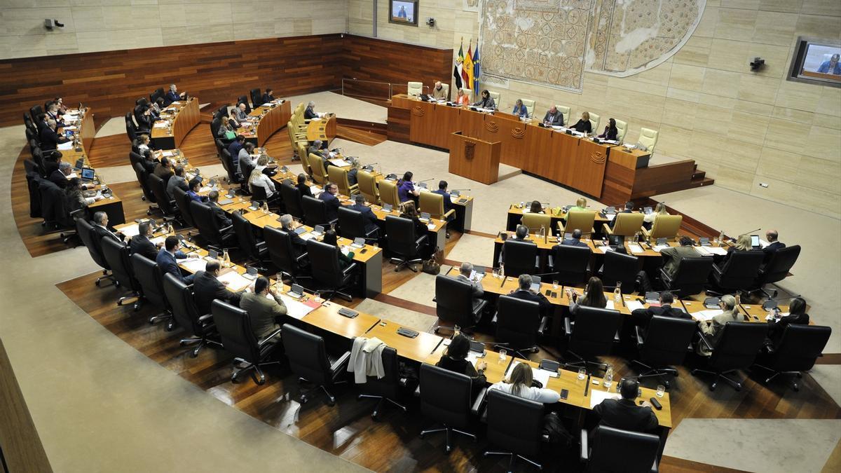 Parlamento extremeño.