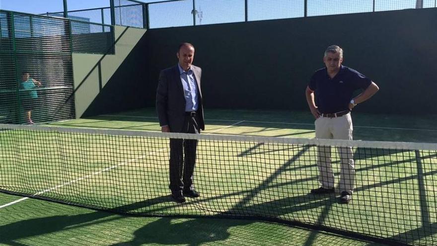 El alcalde de Almendralejo confía en que continúe el proyecto del nuevo colegio