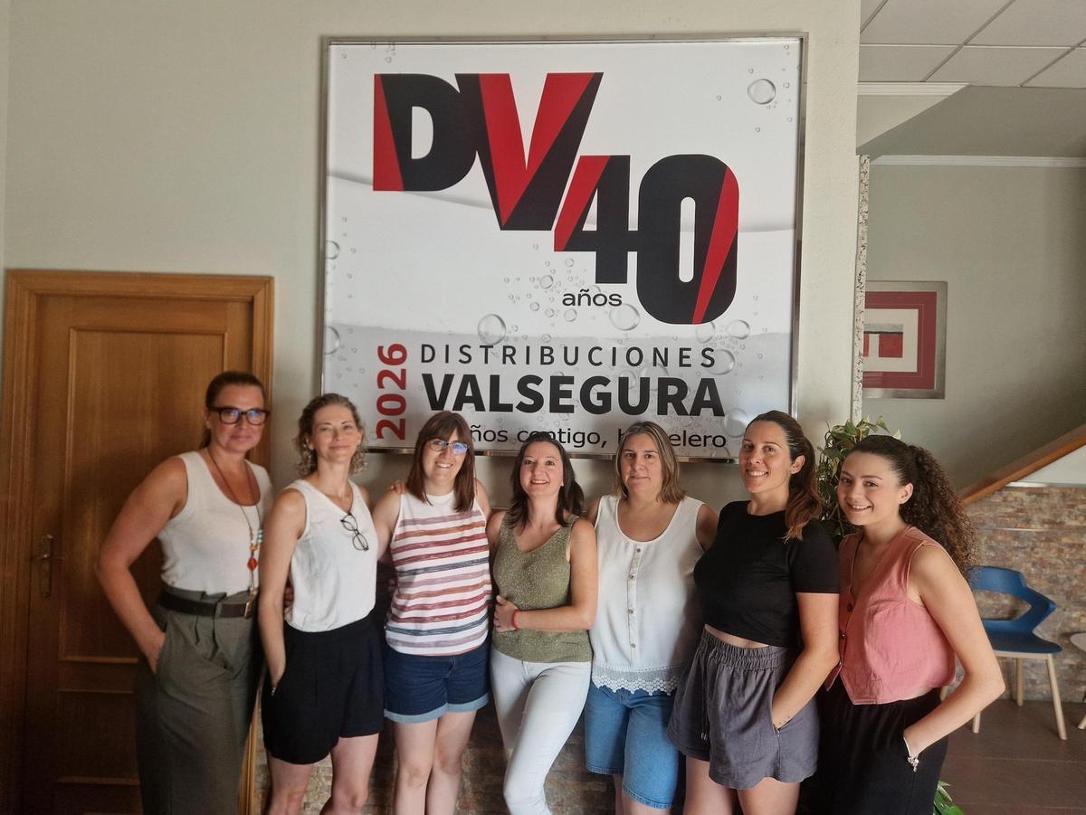 Parte del equipo Comercial y de Administración de Distribuciones Valsegura.