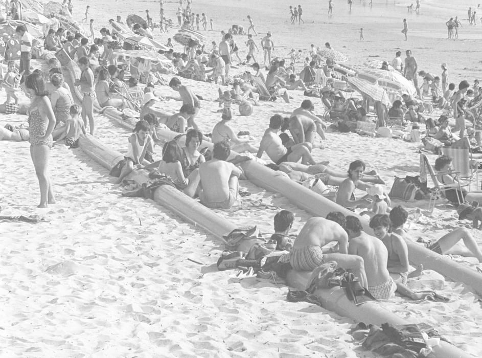 Playa de Samil (Vigo), en junio de 1977.