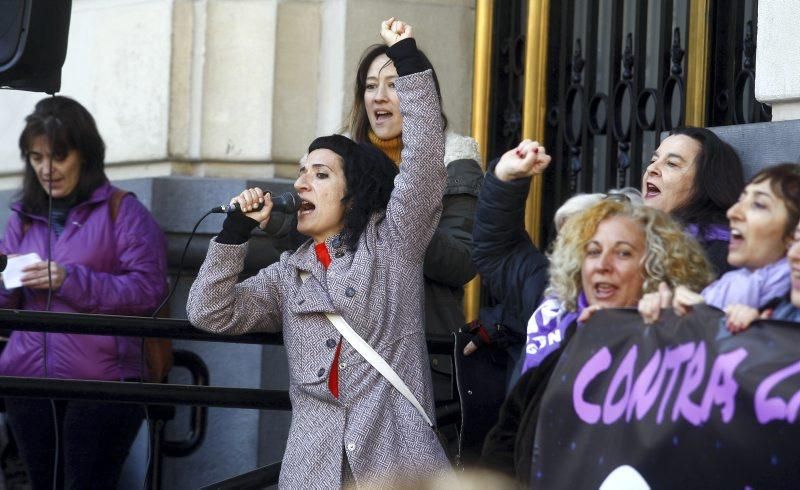 Manifestación contra la violencia machista en Zaragoza