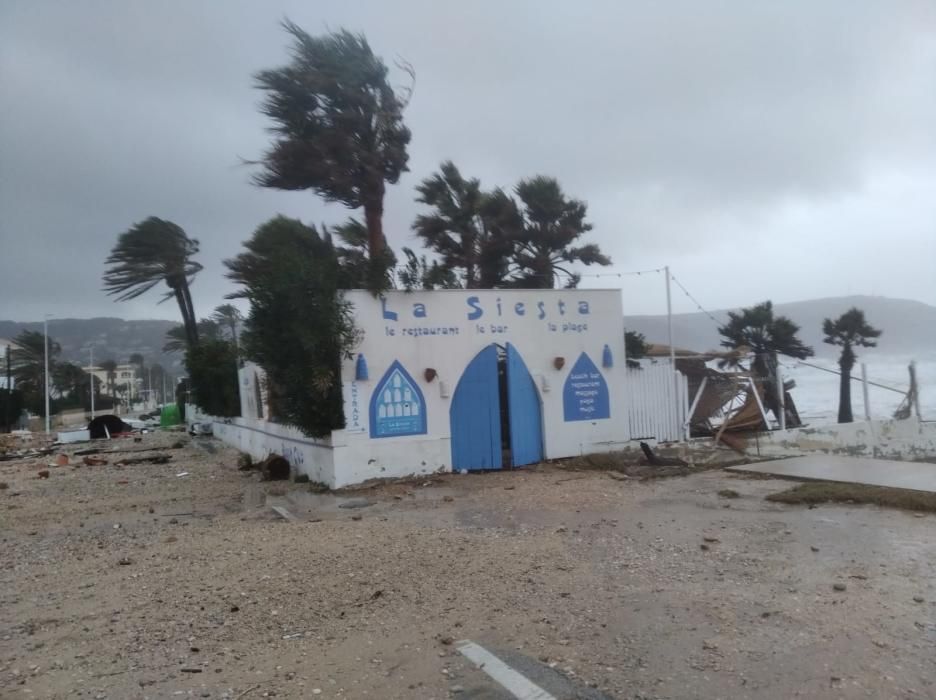 El temporal arrasa los locales de ocio de Xàbia