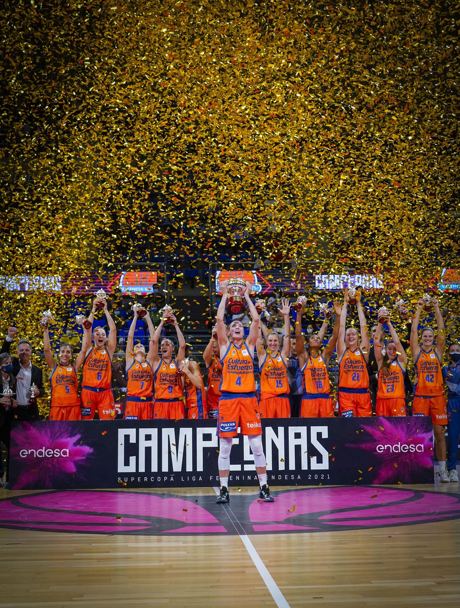 Final Supercopa LF Endesa Valencia Basket - Perfumerías Avenida