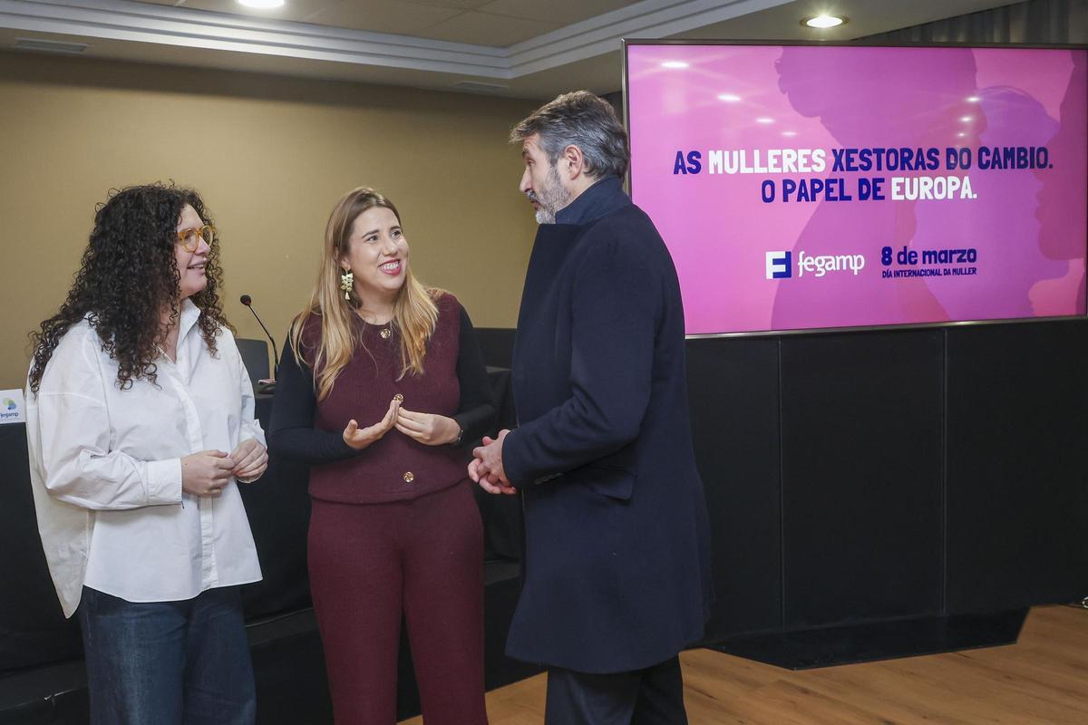 Quintiana, Hernández y Varela, este jueves, durante el encuentro de la Fegamp