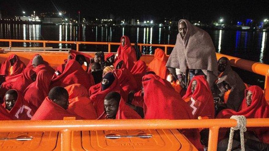 Europa devuelve más inmigrantes a Italia de los que llegan por mar al país transalpino