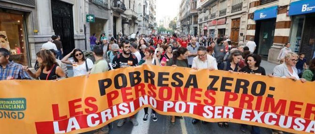 Imagen de archivo de una de las manifestaciones contra la pobreza en la ciudad de València.