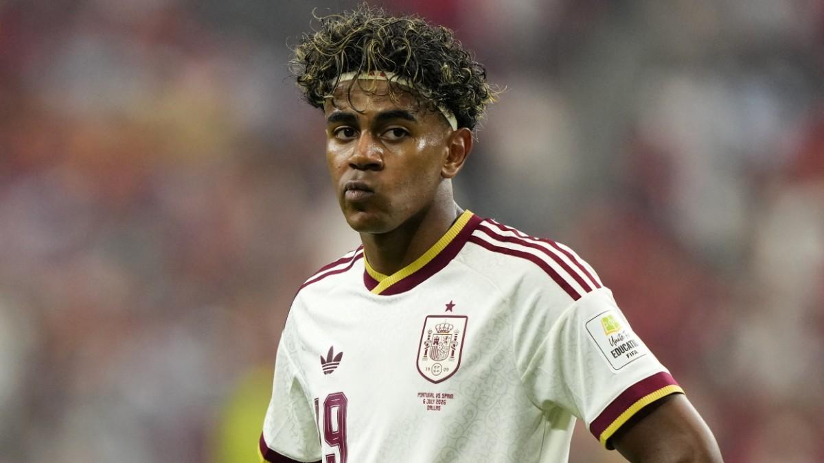 Lamine Yamal, durante el partido Portugal-España