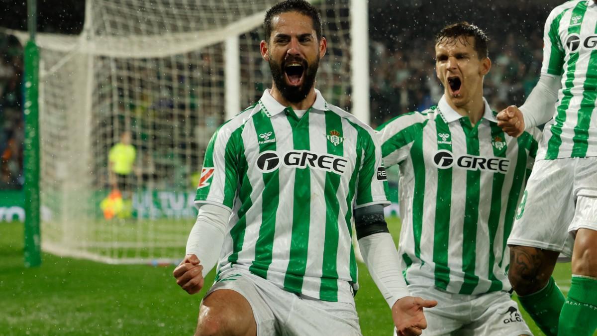 Isco sólo se ve de verdiblanco